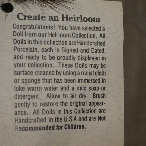 Vintage Porcelain Doll Face Musical Bear Heirloom Collections Signed 1996 - Picture 14 of 16